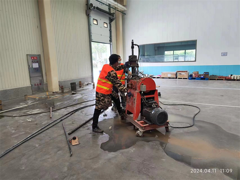 宽城厂房地面下沉塌陷注浆加固施工